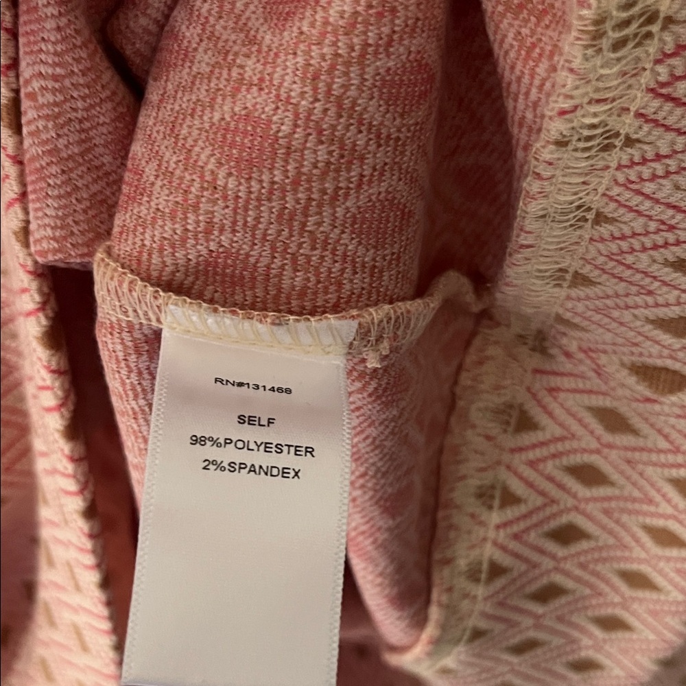 Fate Pink Geometric Pattern Blouse - Picture 4 of 4